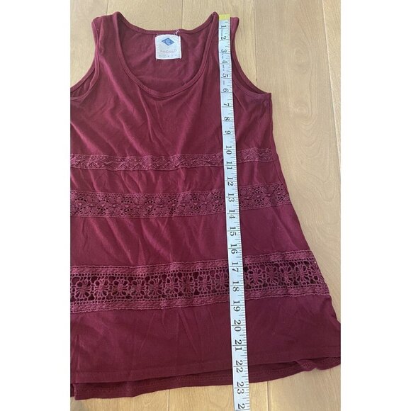Wild Blue X Sadie Robertson Women’s Burgundy Red Tank Top S Peep Hole - Picture 7 of 7